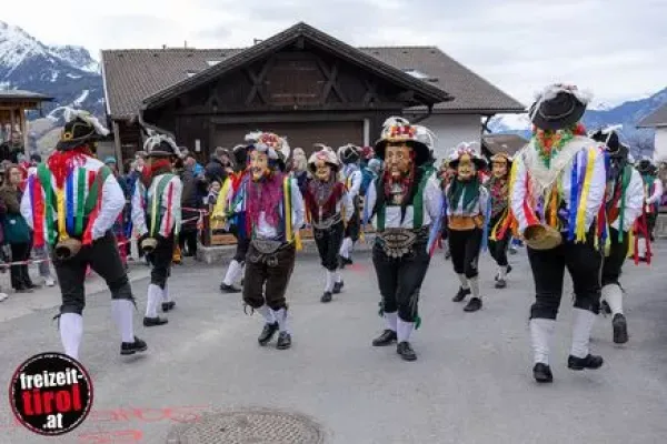 dsc04064AFB97C69-5595-5B29-BBA1-5069D4BC4509.webp
