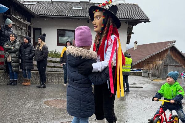 nachtumzug-1005445318-E6A8-4379-0008-2AD6AE476643.jpeg