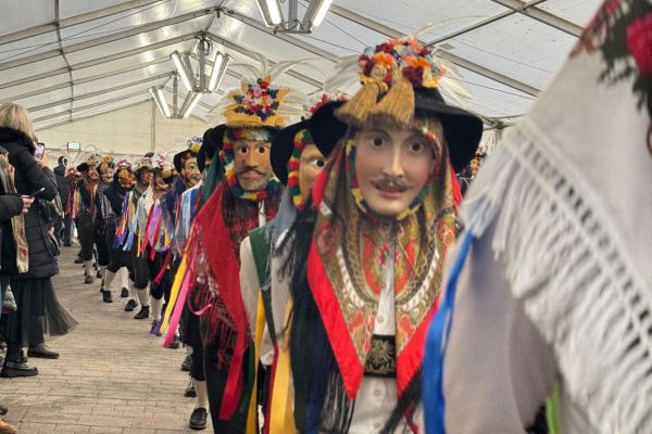 nachtumzug-146352CEC5-1C0B-E63B-D837-50FC4211D554.jpg